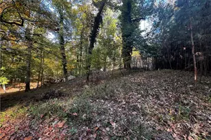 1340 W Garmon Rd, Sandy Springs, GA 30327 - Photo 6