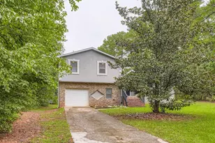 5455 Red Berry Ln SW, Atlanta, GA 30331 - Photo 2