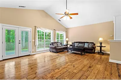 2931 Leasa Court, Marietta, GA 30066 - Photo 6