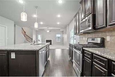 7610 Crawford Court, Fairburn, GA 30213 - Photo 12