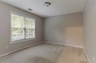 6001 Devonshire Dr, Flowery Branch, GA 30542 - Photo 18