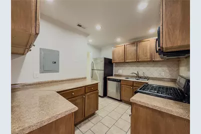 3301 Henderson Mill Road #D3, Atlanta, GA 30341 - Photo 8