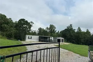 221 McAllister Rd, Cornelia, GA 30531 - Photo 2