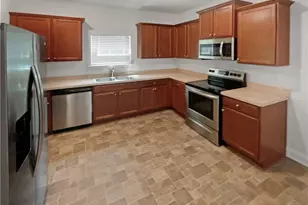 6271 Hickory Ln Cir, Union City, GA 30291 - Photo 6