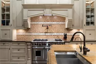 4136 N Stratford Rd NE, Atlanta, GA 30342 - Photo 18