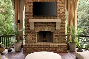 4136 N Stratford Rd NE, Atlanta, GA 30342 - Photo 24