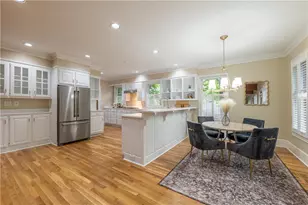 327 W Parkwood Rd, Decatur, GA 30030 - Photo 8