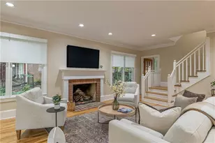 327 W Parkwood Rd, Decatur, GA 30030 - Photo 10