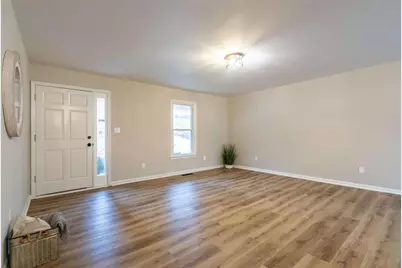 9 Woodberry Drive, Silver Creek, GA 30173 - Photo 2