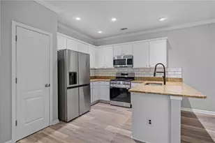 950 Firethorne Pass, Cumming, GA 30040 - Photo 8