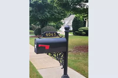 4045 Hillcrest View Court, Suwanee, GA 30024 - Photo 8