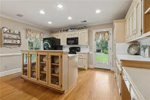 83 Russell Rd, Lawrenceville, GA 30043 - Photo 12