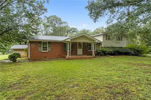 81 Russell Rd, Lawrenceville, GA 30043 - Photo 4