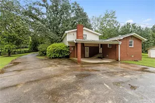 81 Russell Rd, Lawrenceville, GA 30043 - Photo 38