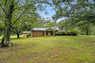 81 Russell Rd, Lawrenceville, GA 30043 - Photo 2