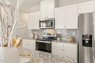 5308 Melbourne Ln, Flowery Branch, GA 30542 - Photo 8