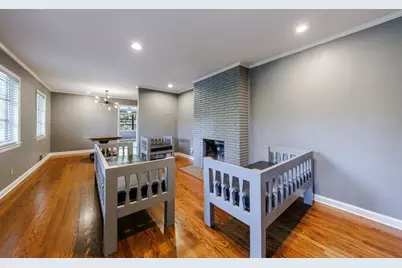 776 Windsor Parkway NE, Sandy Springs, GA 30342 - Photo 4