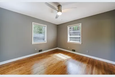 776 Windsor Parkway NE, Sandy Springs, GA 30342 - Photo 16