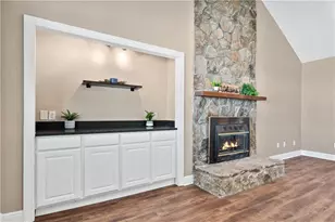 3712 Corinth Dr, Gainesville, GA 30506 - Photo 8