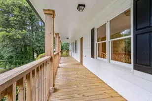 5557 Pinedale Cir, Sugar Hill, GA 30518 - Photo 4