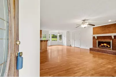 5557 Pinedale Circle, Sugar Hill, GA 30518 - Photo 6