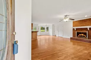 5557 Pinedale Cir, Sugar Hill, GA 30518 - Photo 6