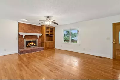 5557 Pinedale Circle, Sugar Hill, GA 30518 - Photo 8