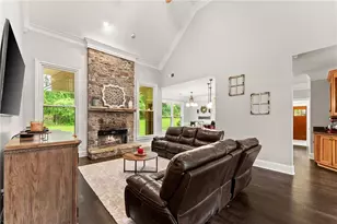 6006 Trojan Dr, Gainesville, GA 30506 - Photo 10