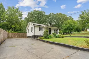 310 Bonaire St, Cartersville, GA 30120 - Photo 2