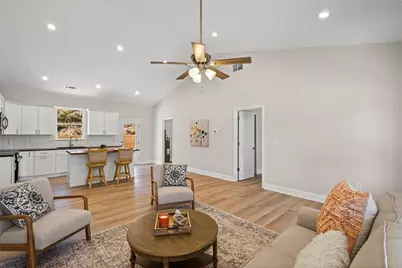 621 Elmwood Street, Canton, GA 30114 - Photo 4