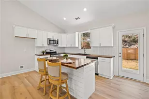 621 Elmwood St, Canton, GA 30114 - Photo 6