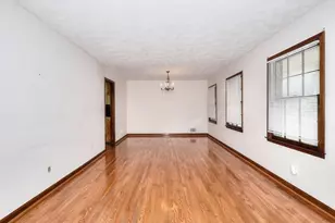 1735 Knight Cir, Loganville, GA 30052 - Photo 6