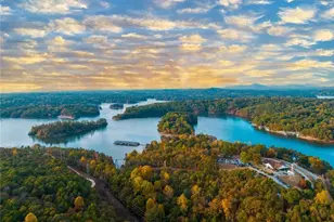 601 Ridgewood Ave, Gainesville, GA 30501 - Photo 2