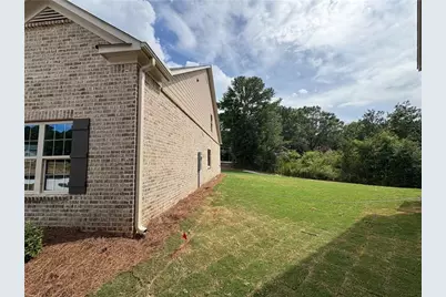 946 Lakeview Oaks Court, Grayson, GA 30017 - Photo 2