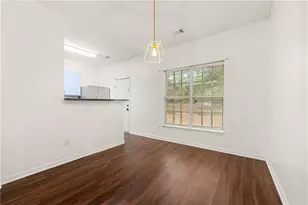 2525 Walden Lake Dr, Decatur, GA 30035 - Photo 8