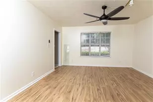 101 Vineyard Pond Dr, Norcross, GA 30071 - Photo 8