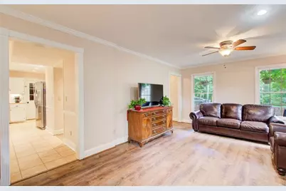 1870 Shady Creek Lane, Lawrenceville, GA 30043 - Photo 12