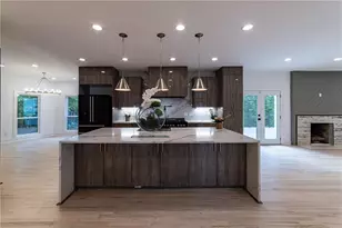 4 Bentley Trace Manor, Atlanta, GA 30327 - Photo 16