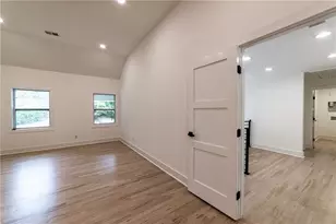 4 Bentley Trace Manor, Atlanta, GA 30327 - Photo 52