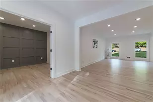 4 Bentley Trace Manor, Atlanta, GA 30327 - Photo 28