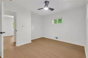 1733 Hollyhock Terrace, Decatur, GA 30032 - Photo 28