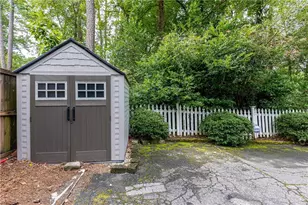 1311 Roxboro Dr NE, Atlanta, GA 30324 - Photo 30