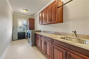 2267 Echo Trail NE, Atlanta, GA 30345 - Photo 44