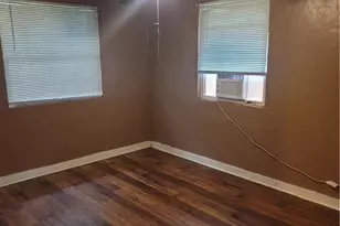 211 Thomas St, Camilla, GA 31730 - Photo 8