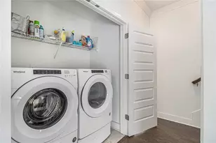 886 Stone Crest Rd NE, Atlanta, GA 30324 - Photo 32