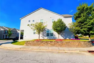 602 Lofty Ln SW, Atlanta, GA 30331 - Photo 4