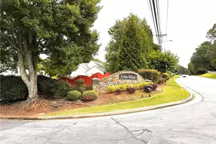 1401 Dorchester Dr, Lawrenceville, GA 30043 - Photo 2