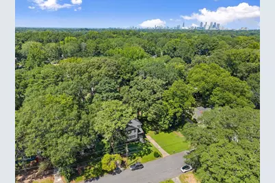 1423 Lanvale Drive SW, Atlanta, GA 30310 - Photo 36