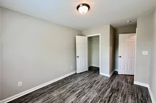 722 Keeshono St, Union City, GA 30291 - Photo 6