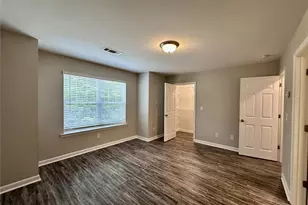 722 Keeshono St, Union City, GA 30291 - Photo 4